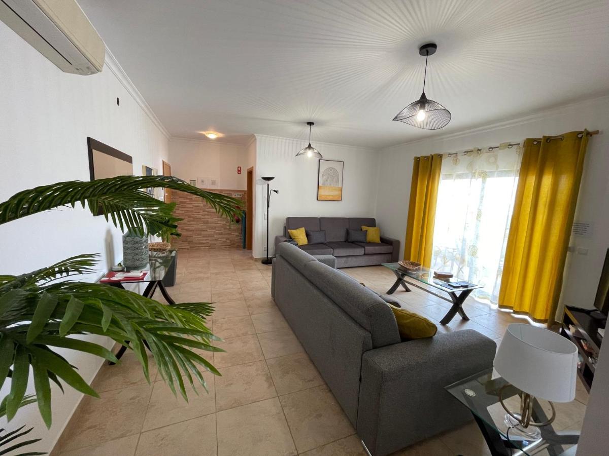 Lucas House 3 - Garden Apartment Lagos Extérieur photo