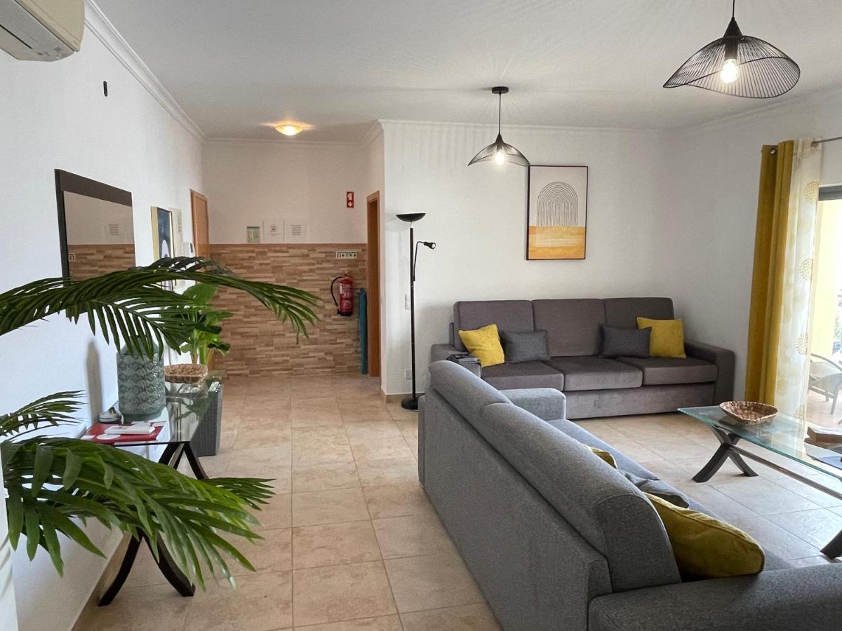 Lucas House 3 - Garden Apartment Lagos Extérieur photo