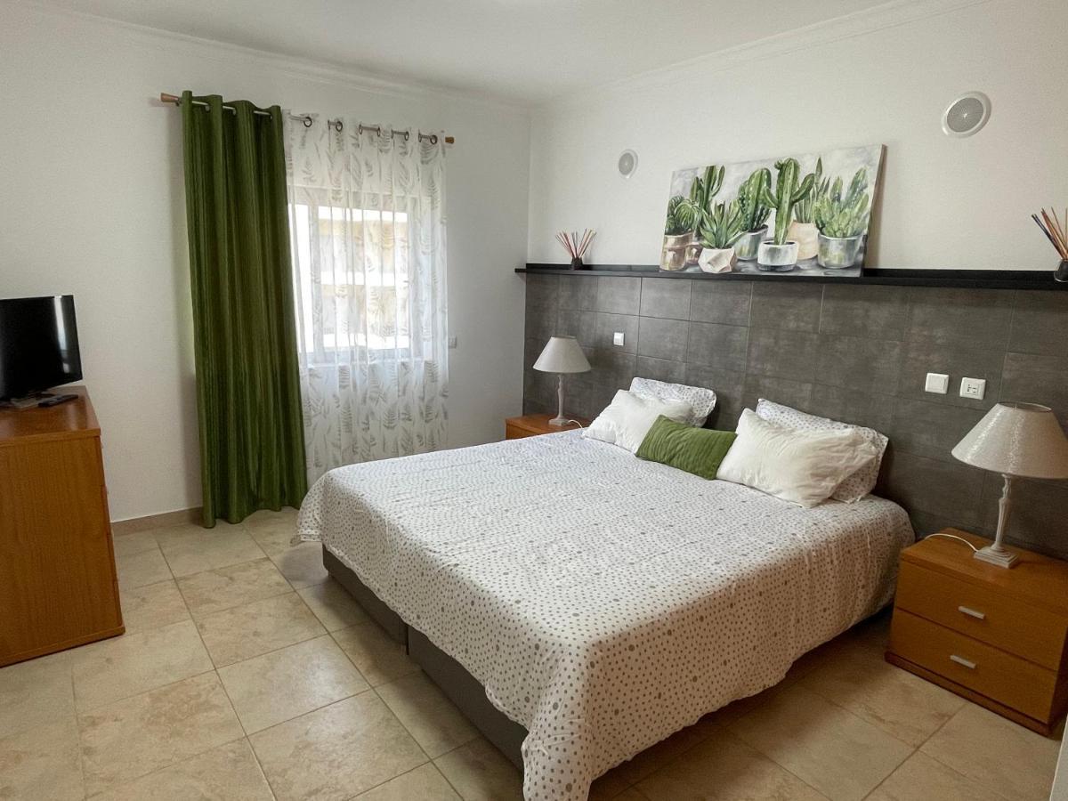 Lucas House 3 - Garden Apartment Lagos Extérieur photo